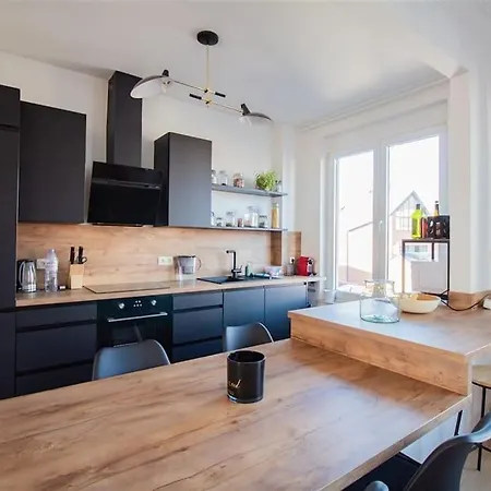 Plein Centre De Waterloo! 2 Apartament